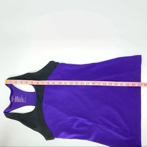 GAP Body Racerback Tank Top with Built-In Bra - Picture 8 of 9